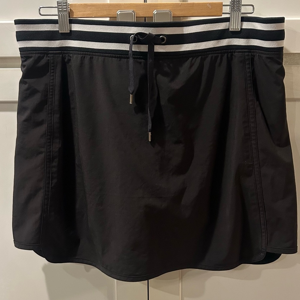 Athleta black skort